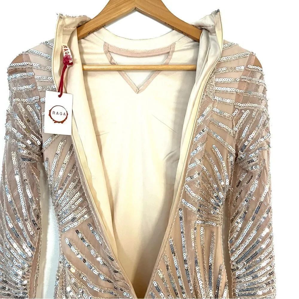 RAGA Mason Character Long Sleeve Dress Size XS Champagne with Silver Sequins NWT - Picture 8 of 9
